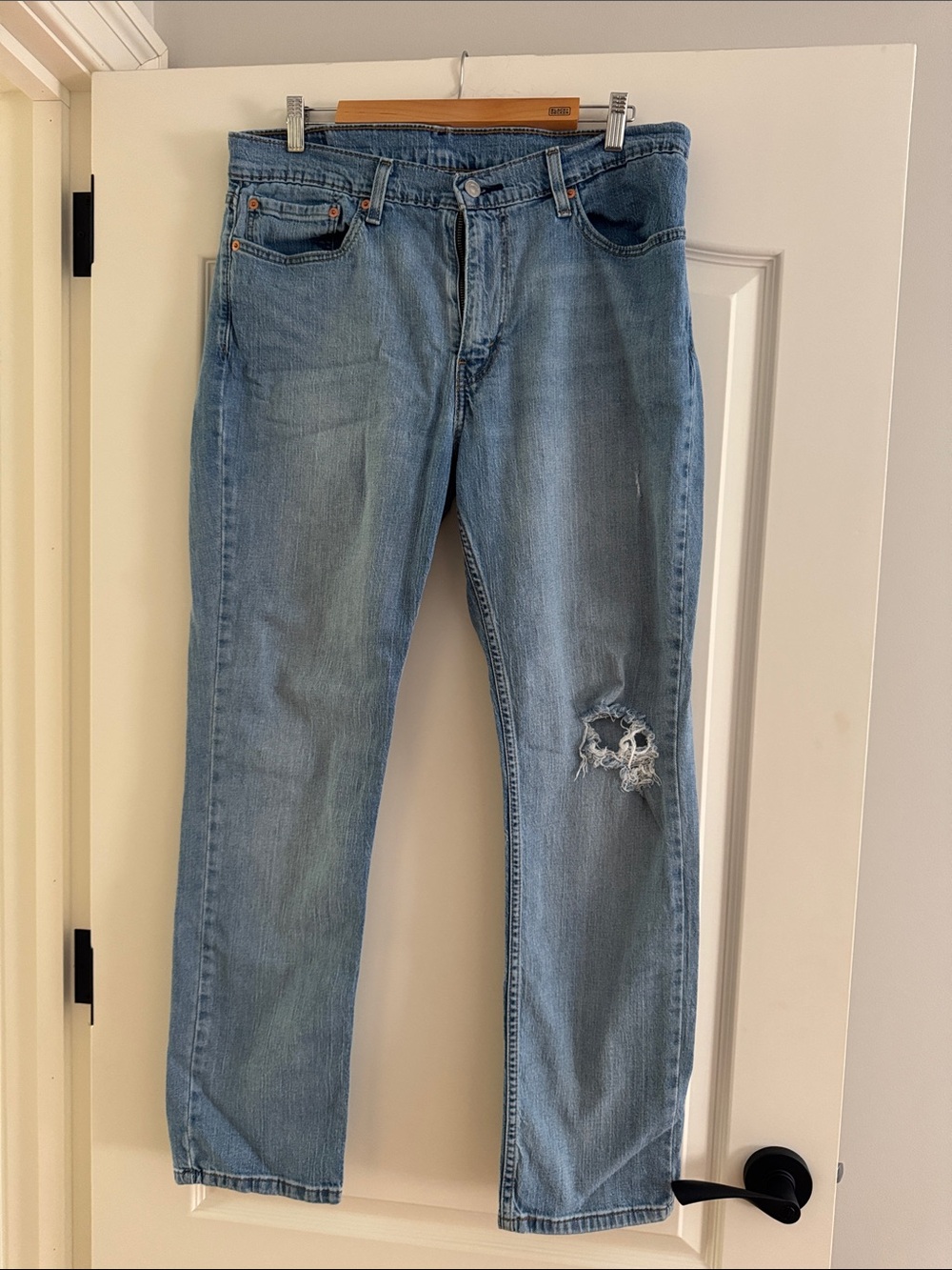 Levi’s 36 32 Light Blue Men's Ripped Jeans